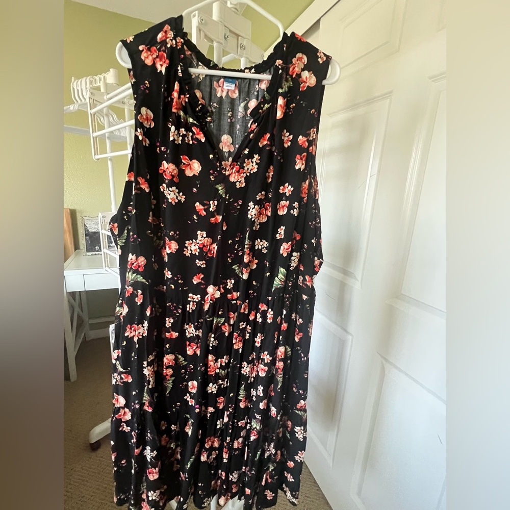 Old Navy Black Floral Dress